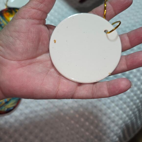 HAWAIIAN MAUI STRONG CHRISTMAS ORNAMENT  1 ornament - Picture 2 of 3